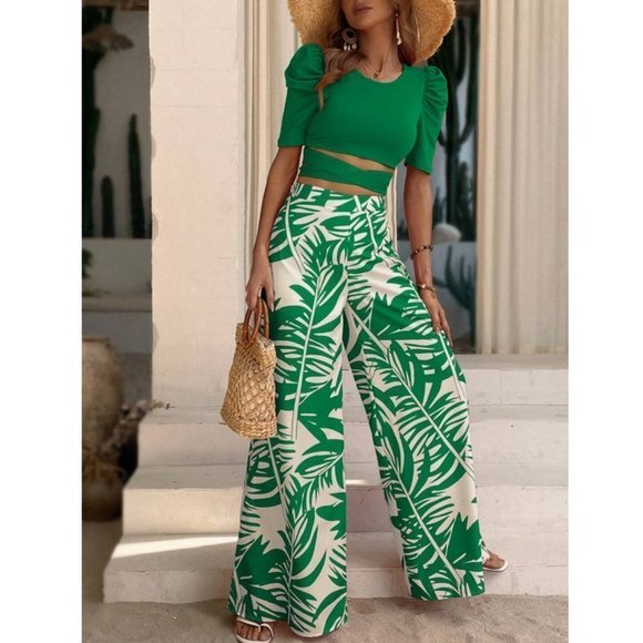 Green Boho Coord set Tie Back Tee & Tropical Print Wide Leg Pants - Picture 4 of 7